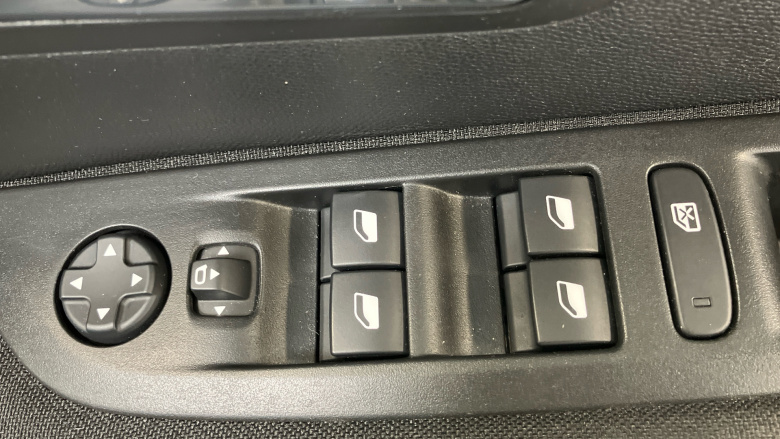 Peugeot 208 1.2 PureTech 100 Active Premium 5dr Petrol Hatchback